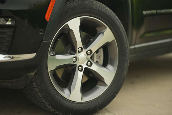 Jeep Grand Cherokee Wheel