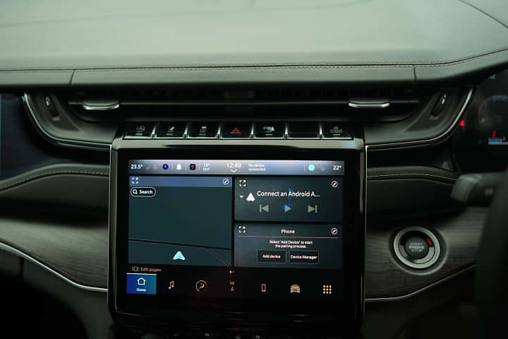 Jeep Grand Cherokee Infotainment System