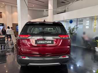 Jeep Meridian Rear View Jeep Meridian Rear View