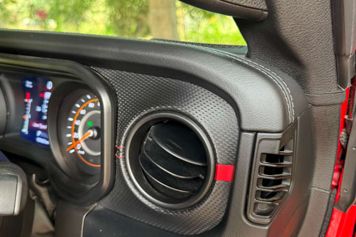 Jeep Wrangler Right Side Air Vents