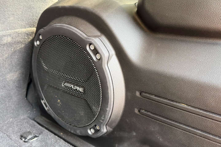 Jeep Wrangler Rear Speakers