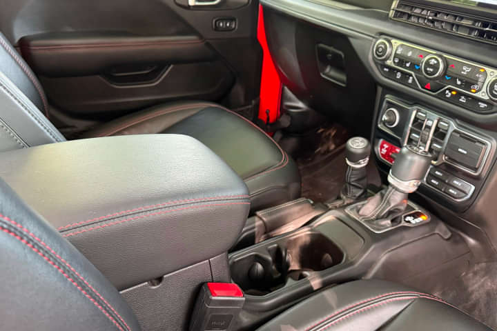 Jeep Wrangler Front Centre Arm Rest