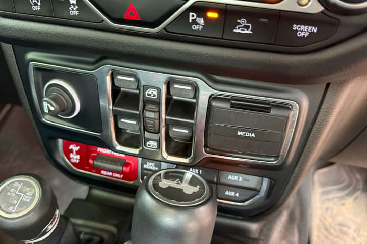 Jeep Wrangler Dashboard Switches