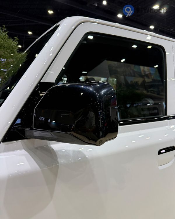 Chery iCar V23 image