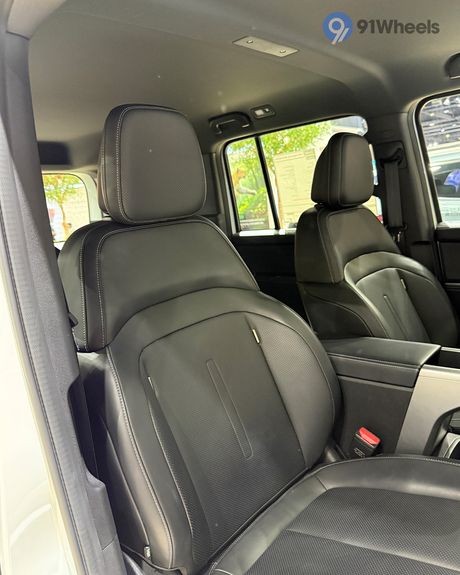 Chery iCar V23 Front Row Seats