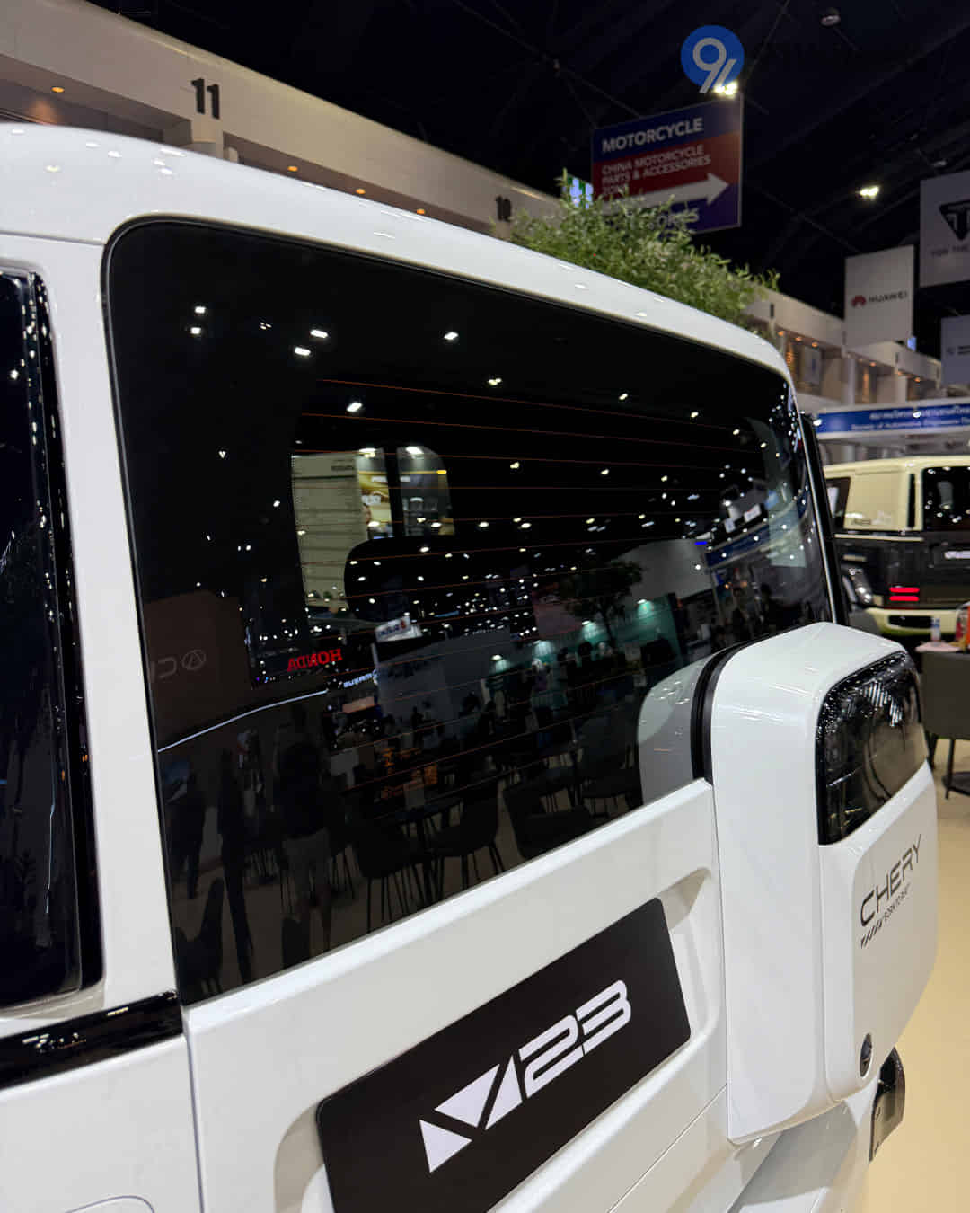 Rear Windshield / Windscreen Rear Windshield / Windscreen