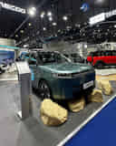 Right Front Three Quarter