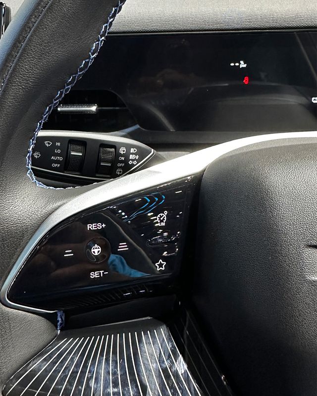 Jaecoo J5 Left Steering Mounted Controls