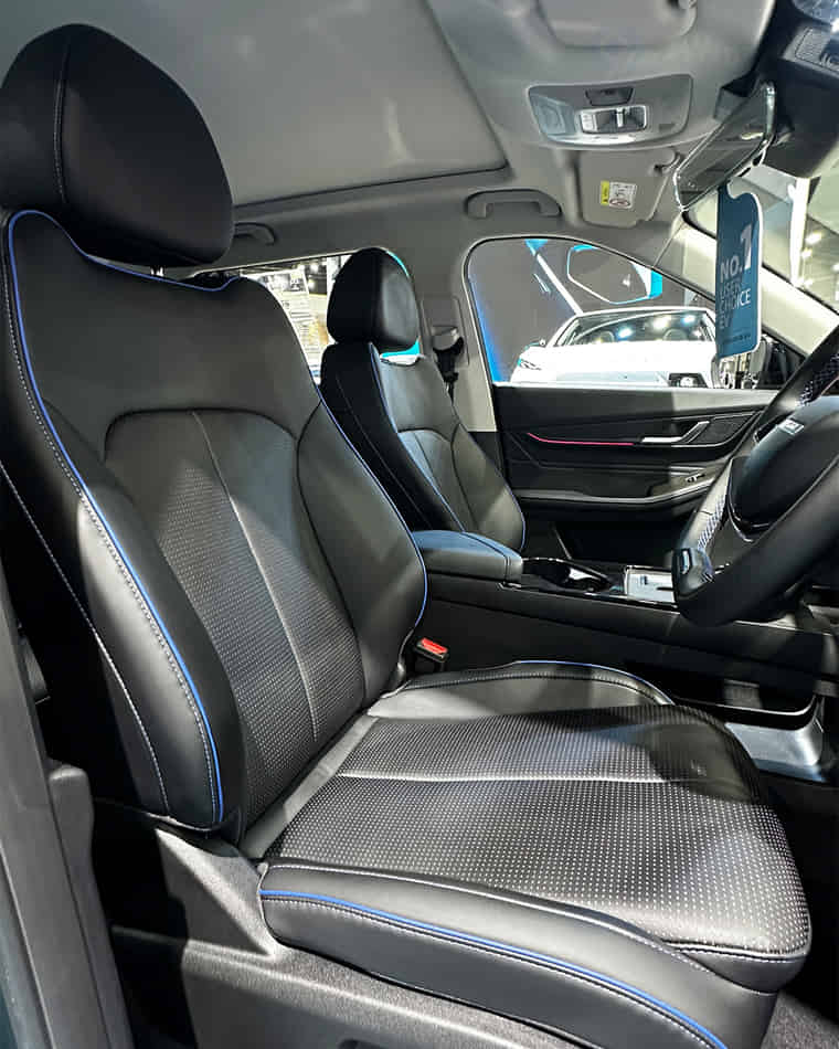 Seats & Cabin Comfort - 3