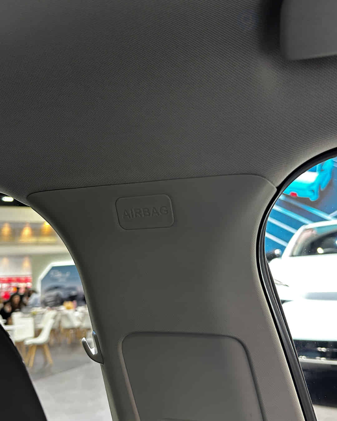 Right Side Curtain Airbag