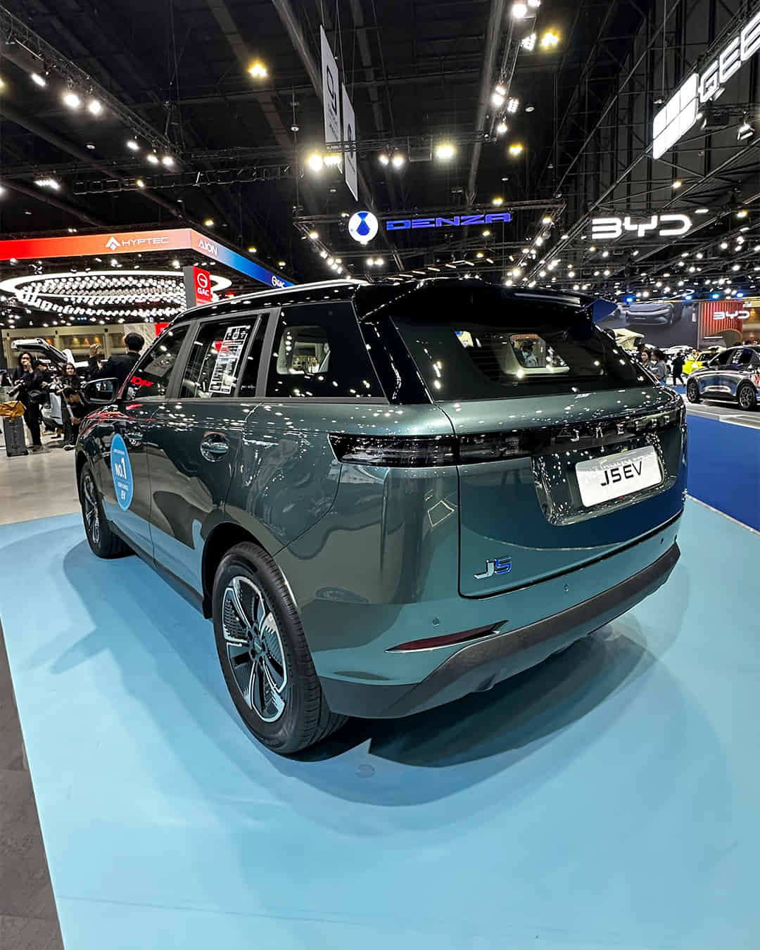 Left Rear Three Quarter