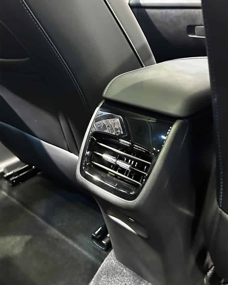 Seats & Cabin Comfort - 1