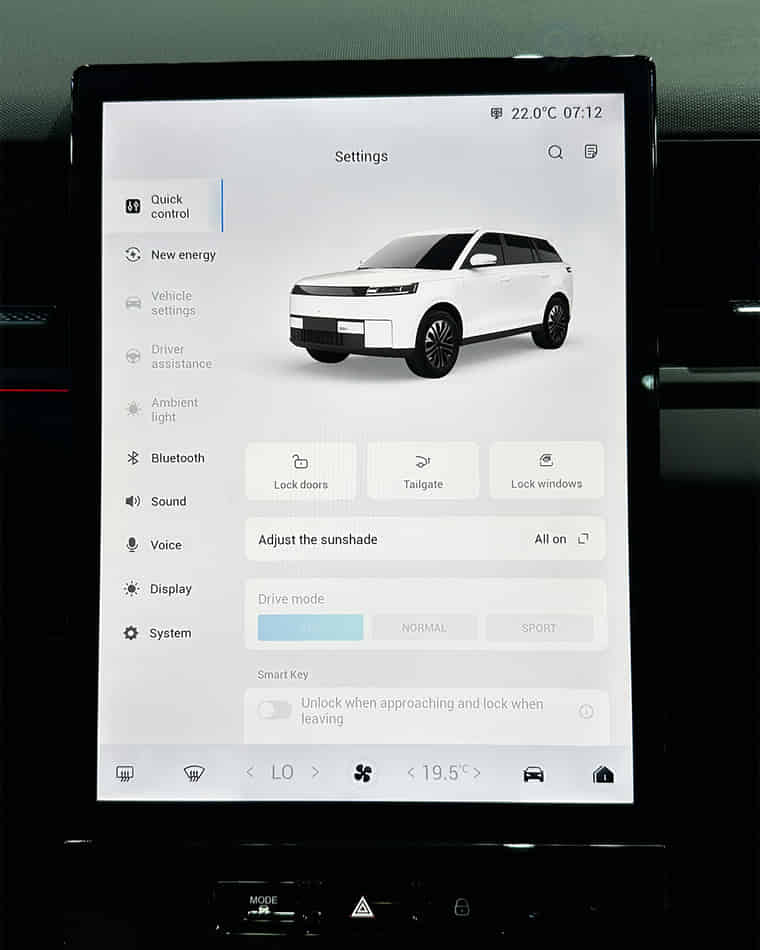 Infotainment & Charging - 1