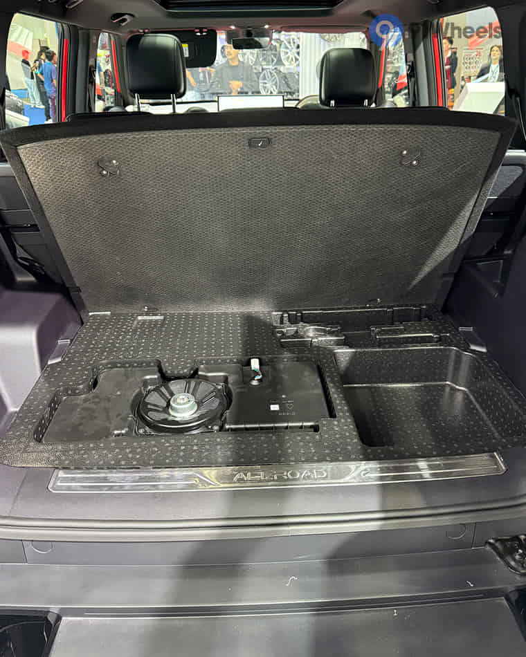 Bootspace & Utility - 3