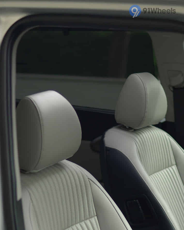 Seats & Cabin Comfort - 4