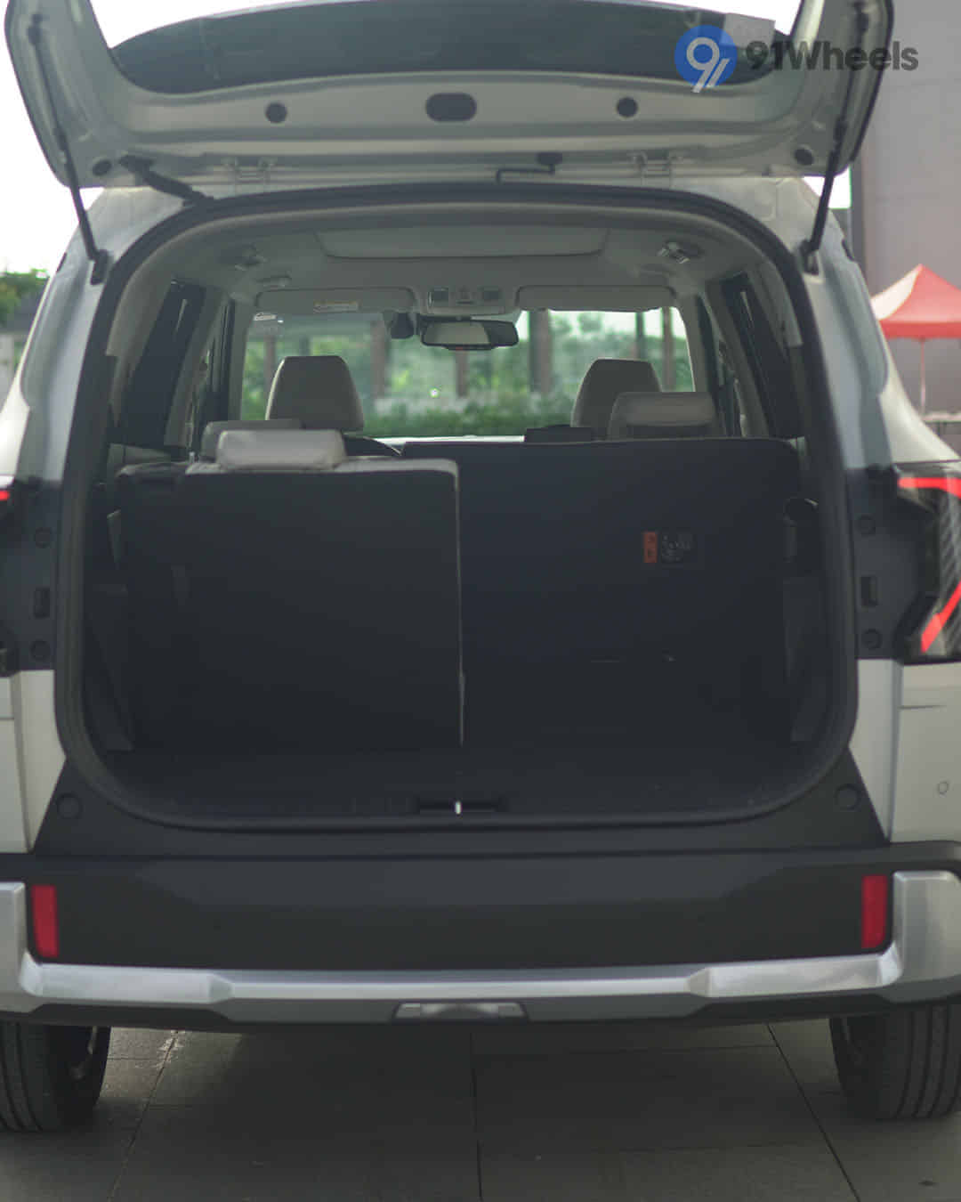 Carens Clavis EV image