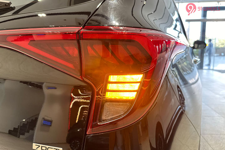 KIA Carens Tail Light/Tail Lamp