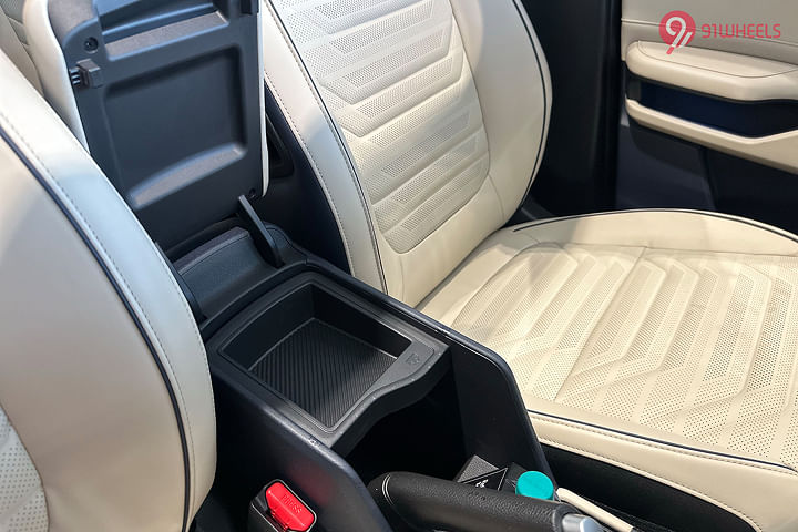 KIA Carens Front Centre Arm Rest Storage