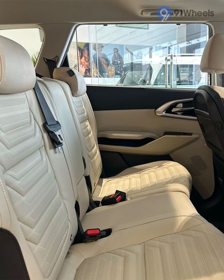 Carens Rear Seats