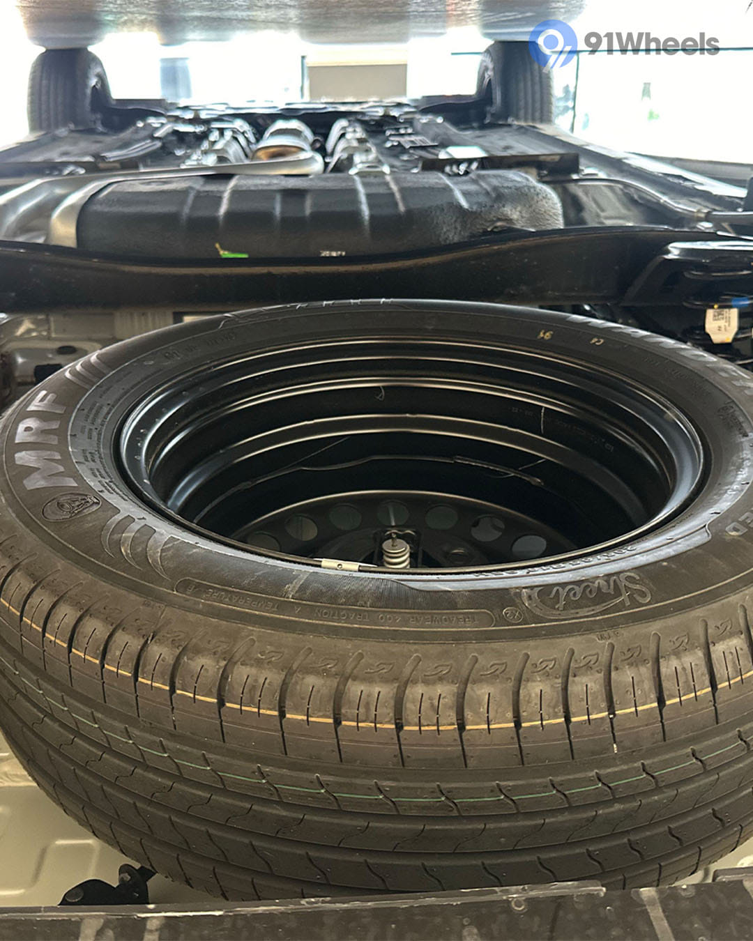 Bootspace & Utility - 4 Bootspace & Utility - 4