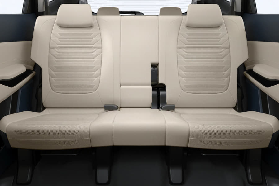 KIA Carens Images - Carens Interior & Exterior [50 Photos]