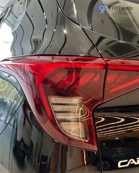 Carens Tail Light / Tail Lamp