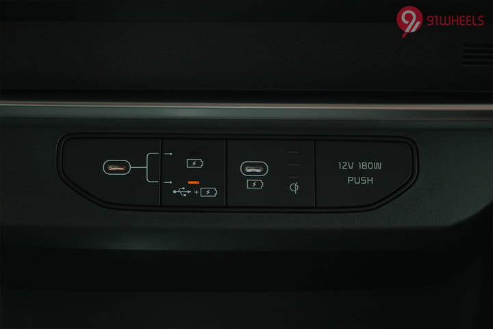 KIA Carnival USB Port/Power Socket/Wireless Charging
