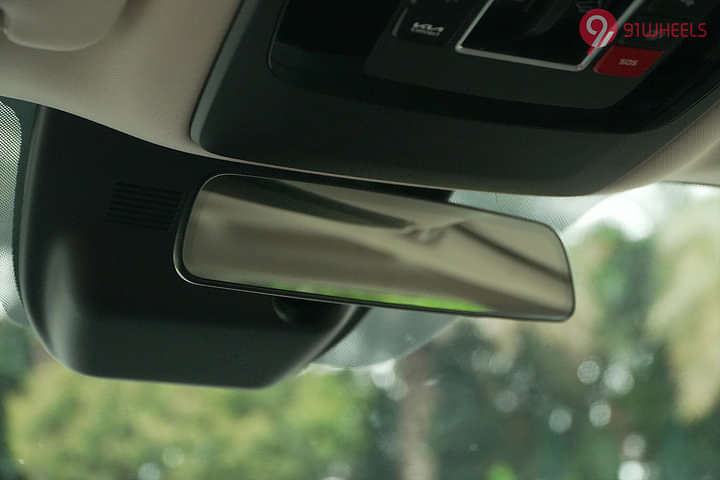 KIA Carnival Inner Rear View Mirror