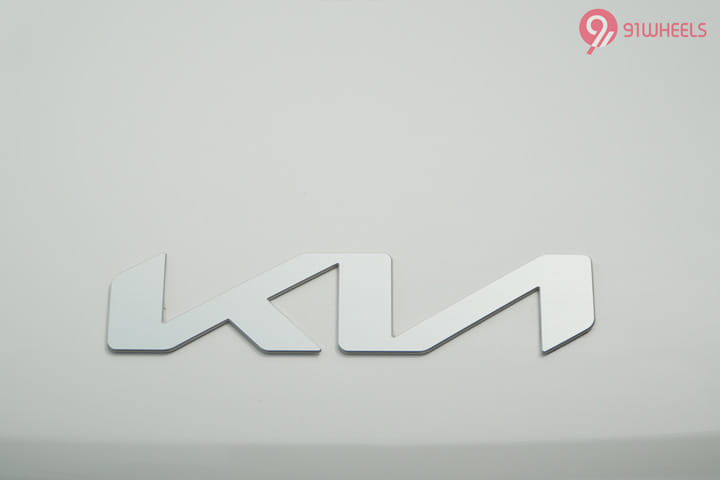 KIA Carnival front badge