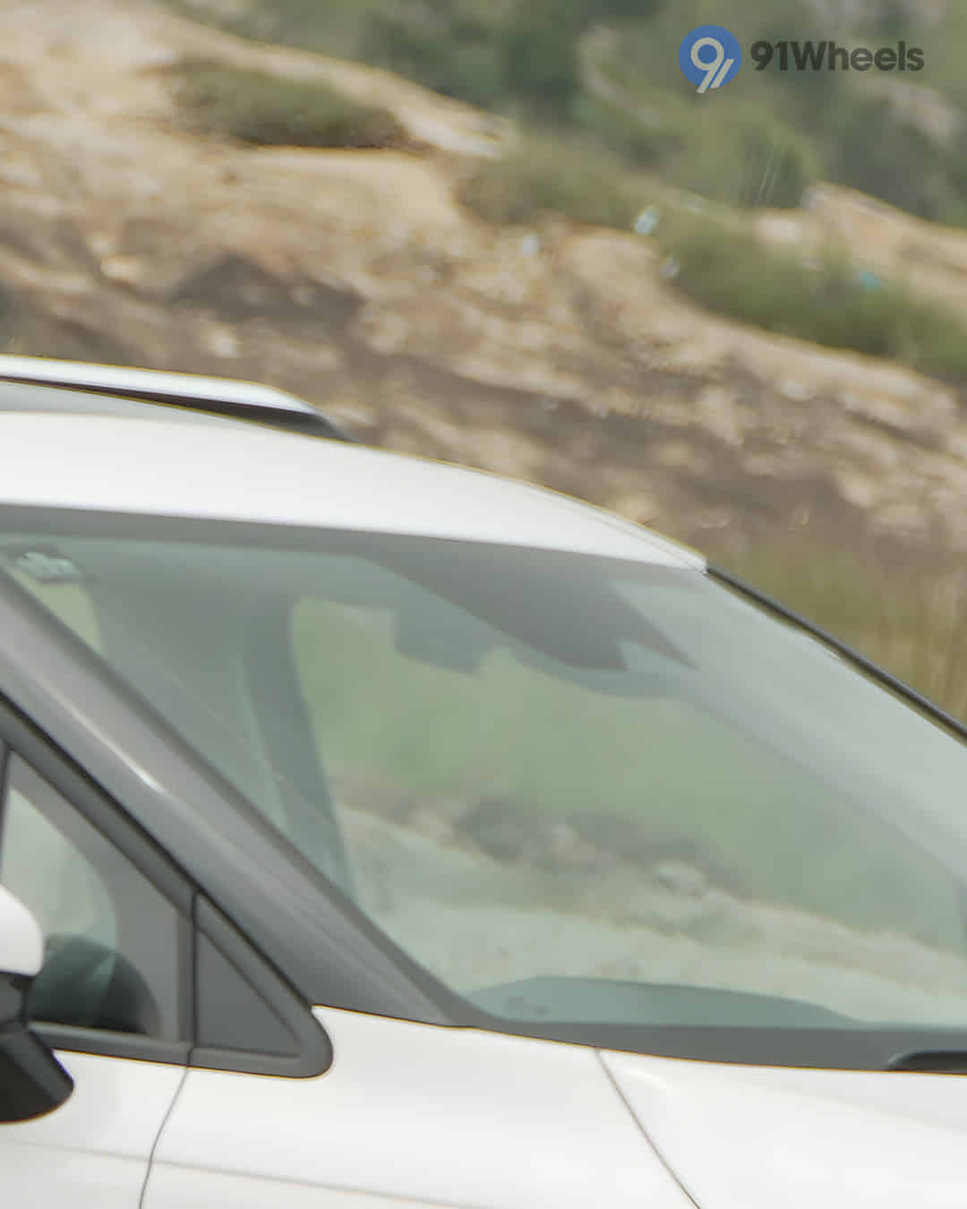 Front Windshield / Windscreen