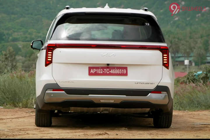 KIA Carnival Rear Windshield/Windscreen