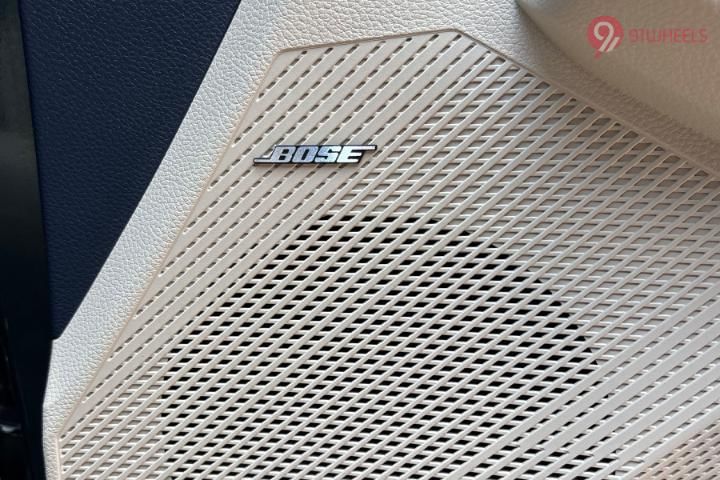 KIA Carens Clavis Rear Speakers