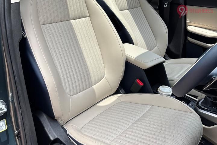 KIA Carens Clavis Front Centre Arm Rest