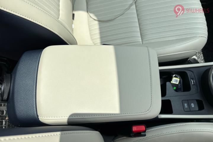 KIA Carens Clavis Front Centre Arm Rest Storage