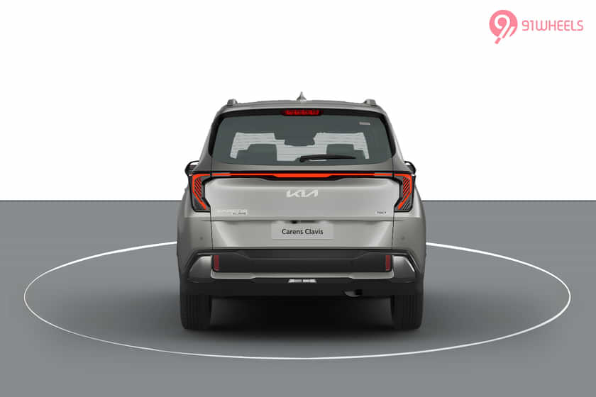KIA Carens Clavis Rear View KIA Carens Clavis Rear View