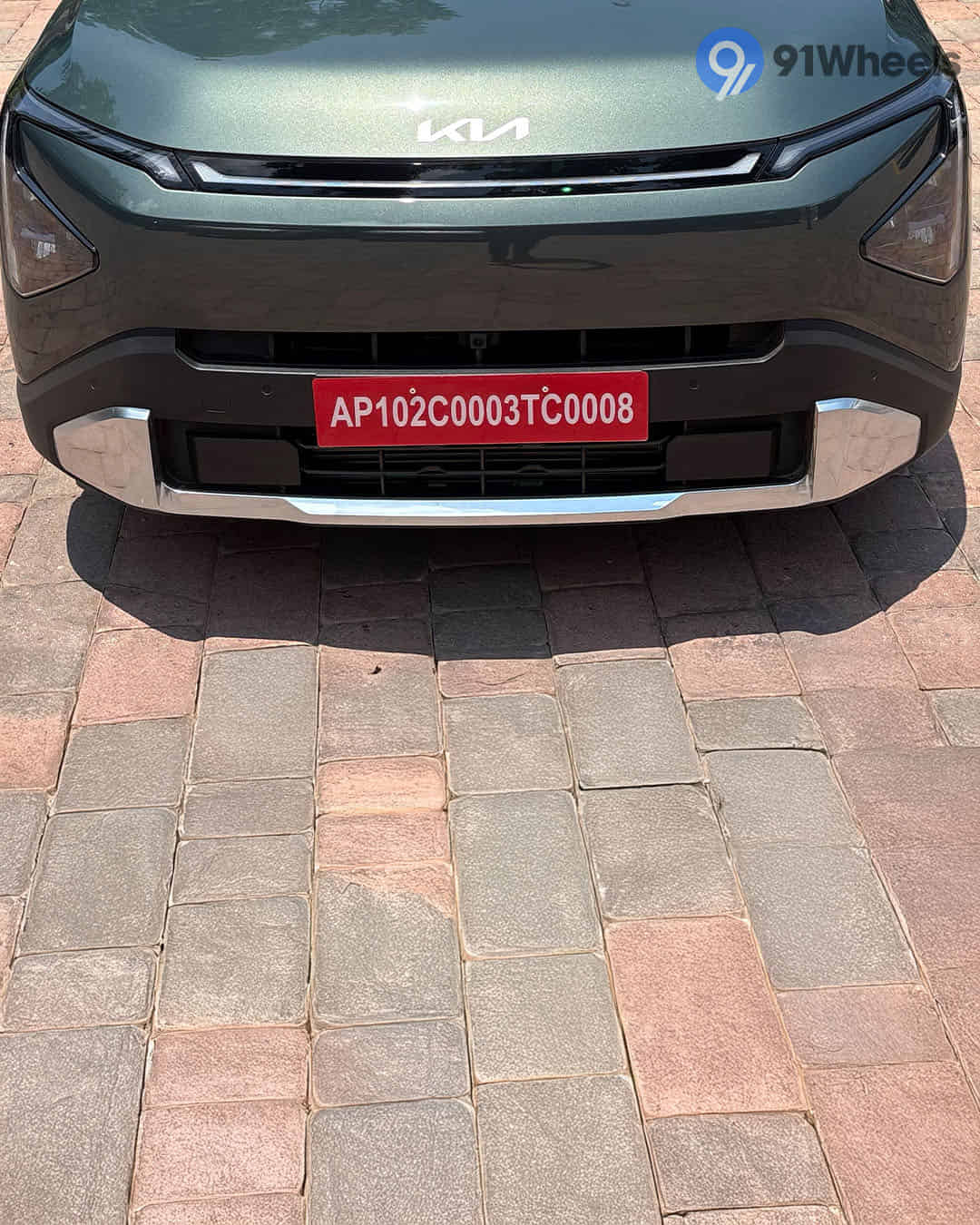 Closed Hood / Bonnet