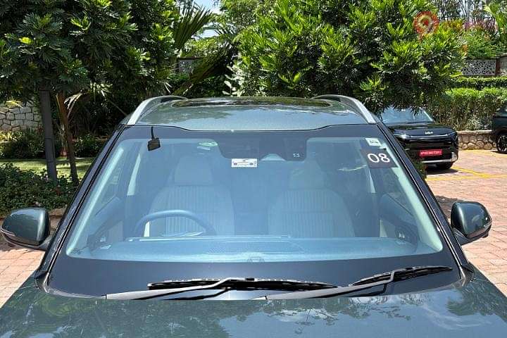 KIA Carens Clavis Front Windshield/Windscreen
