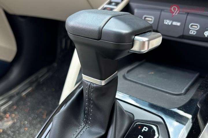 KIA Carens Clavis Gear Shifter/Gear Shifter Stalk