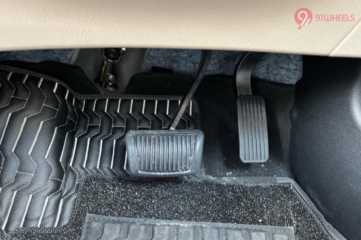 KIA Carens Clavis Pedals/Foot Controls