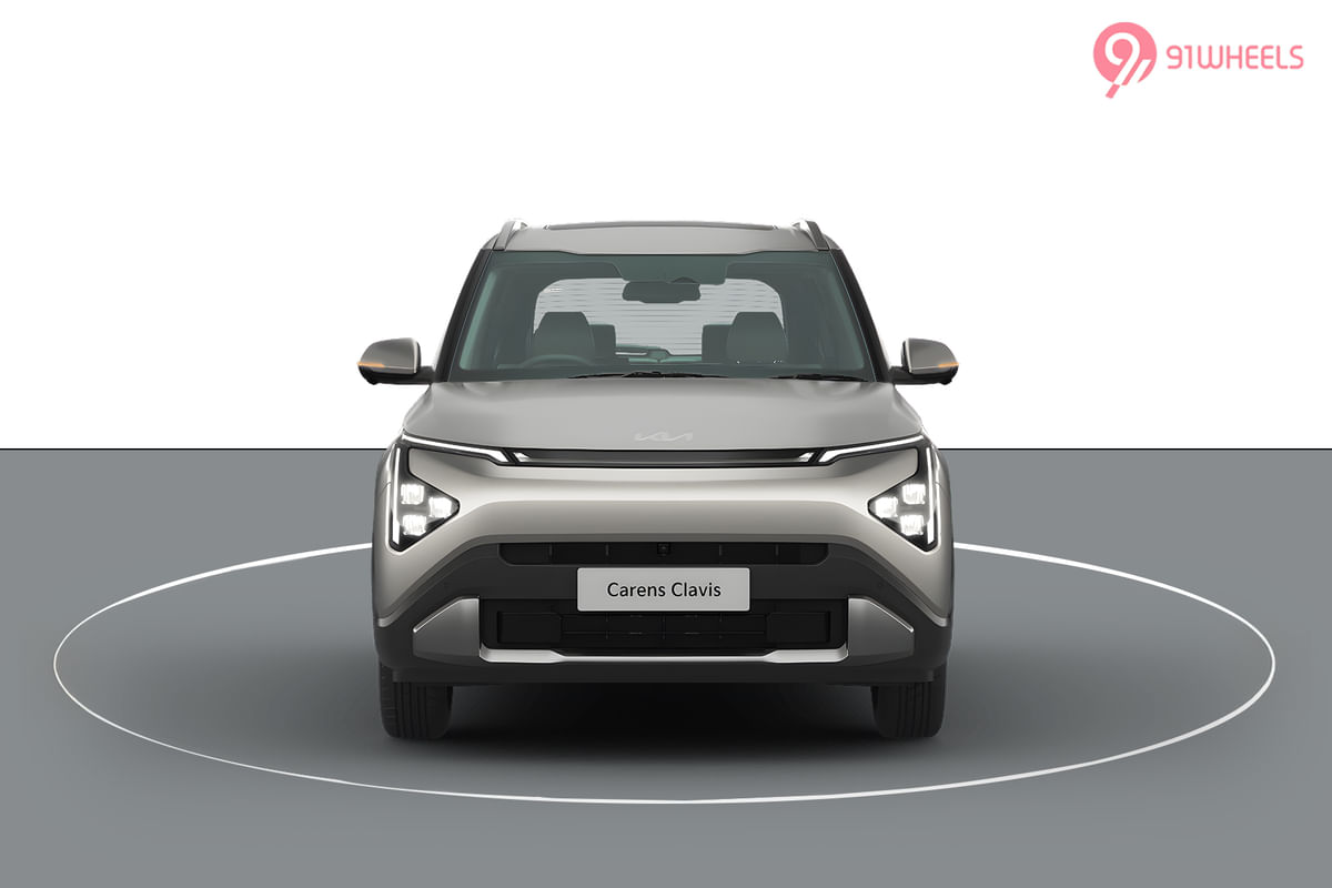 KIA Carens Clavis Front View