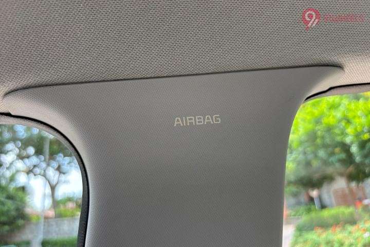 KIA Carens Clavis Right Side Curtain Airbag