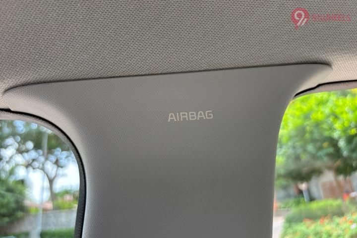 KIA Carens Clavis Right Side Curtain Airbag