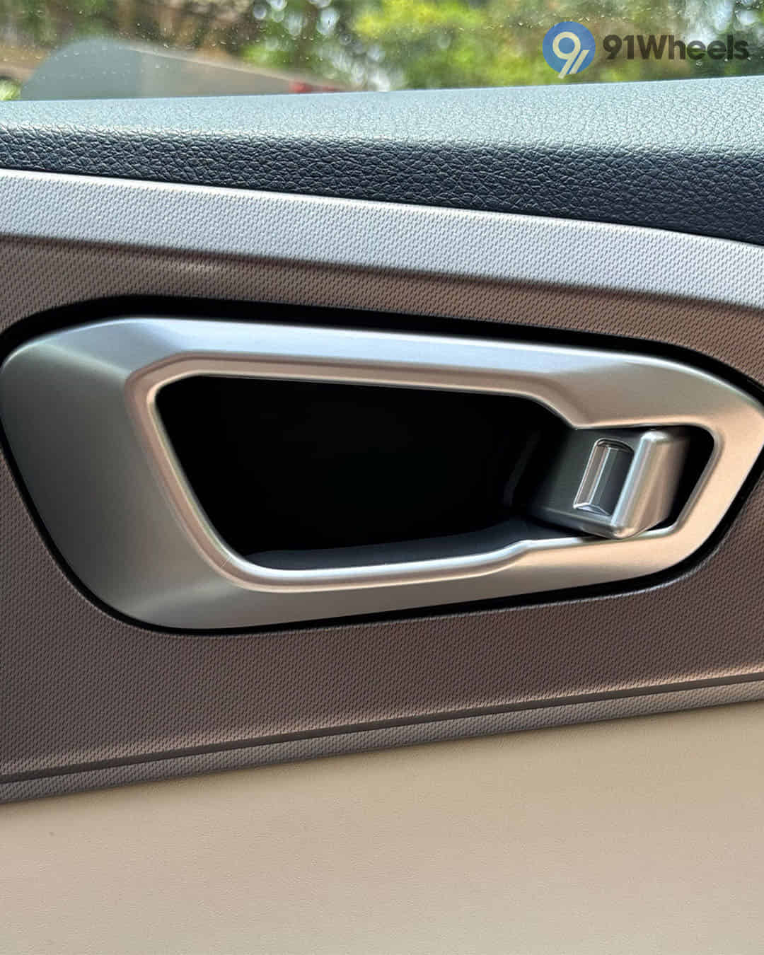 Front Passenger Door Pad Handle