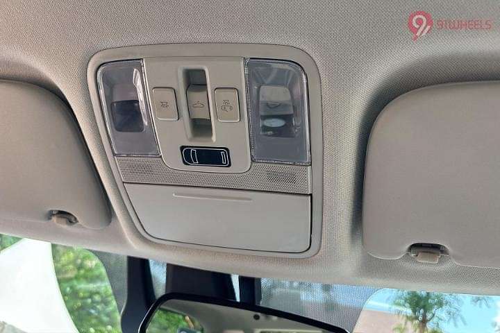 KIA Carens Clavis Roof Mounted Controls/Sunroof & Cabin Light Controls