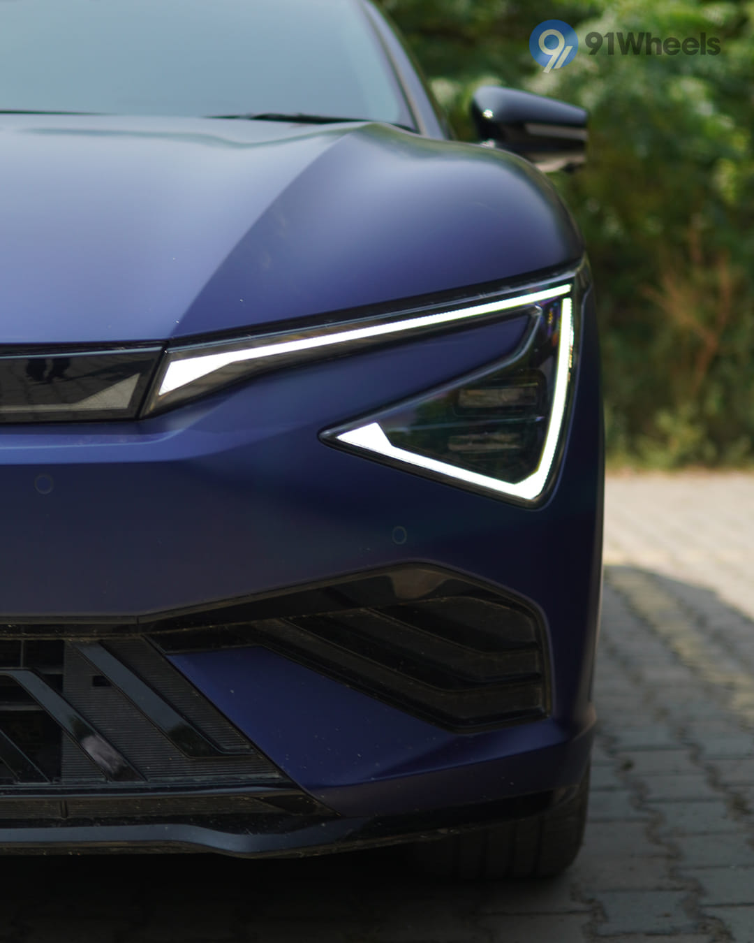 Headlights & Tail-lights - 1