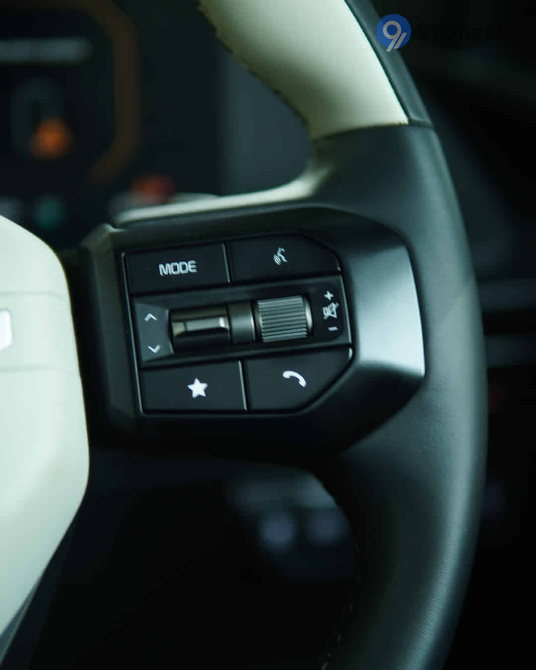 Right Steering Mounted Controls