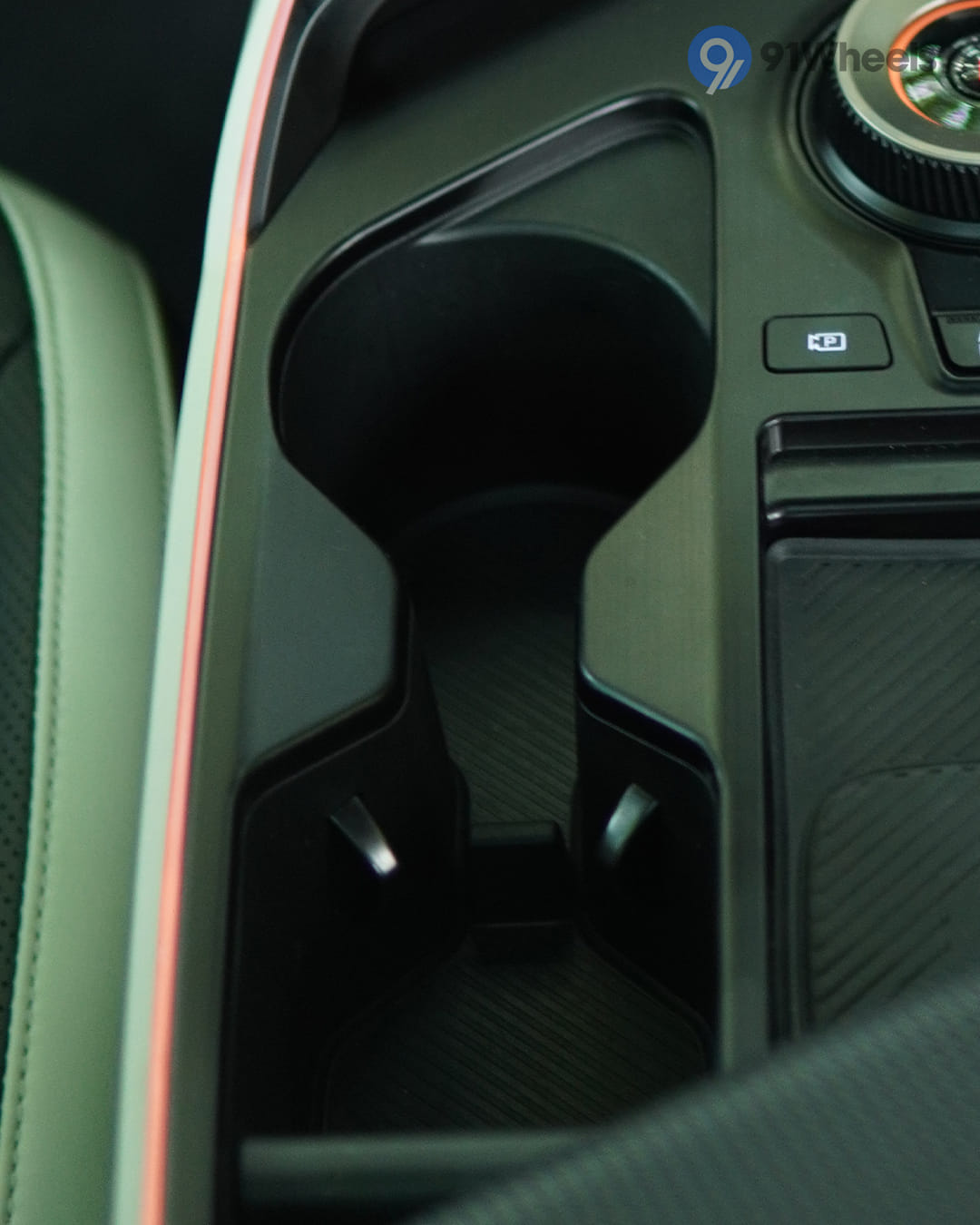 KIA EV6 Cup Holders