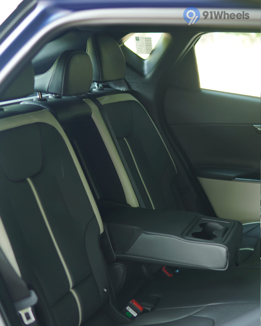 Seats & Cabin Comfort - 3