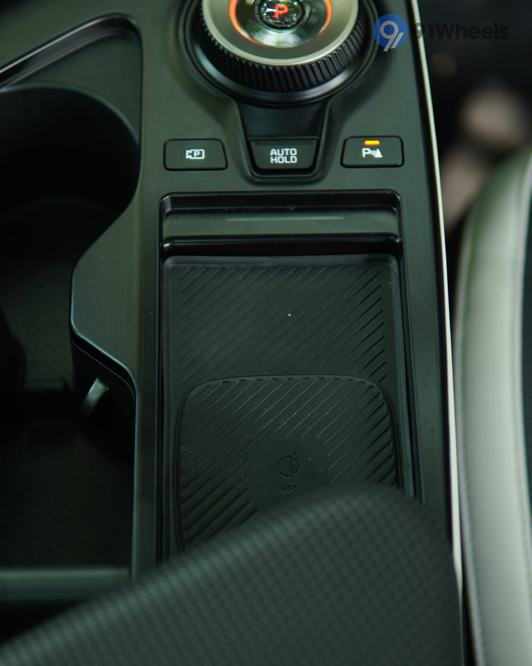 KIA EV6 Power Socket / USB / Wireless Charging