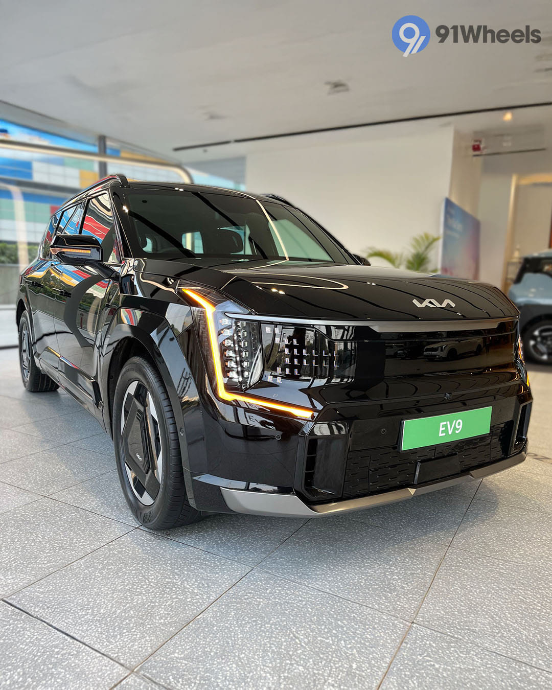 KIA EV9 Right Front Three Quarter